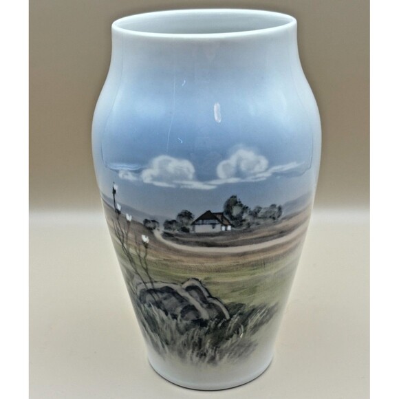 Vintage Royal Copenhagen Beautiful Landscape Vase 2695/2037 Tall 6" Marked - Picture 1 of 6